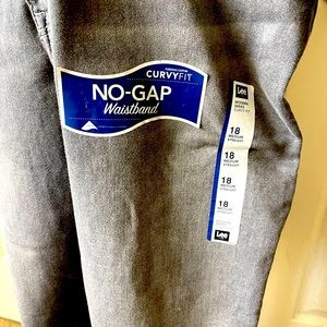 NWT Lee Curvy Fit Jeans